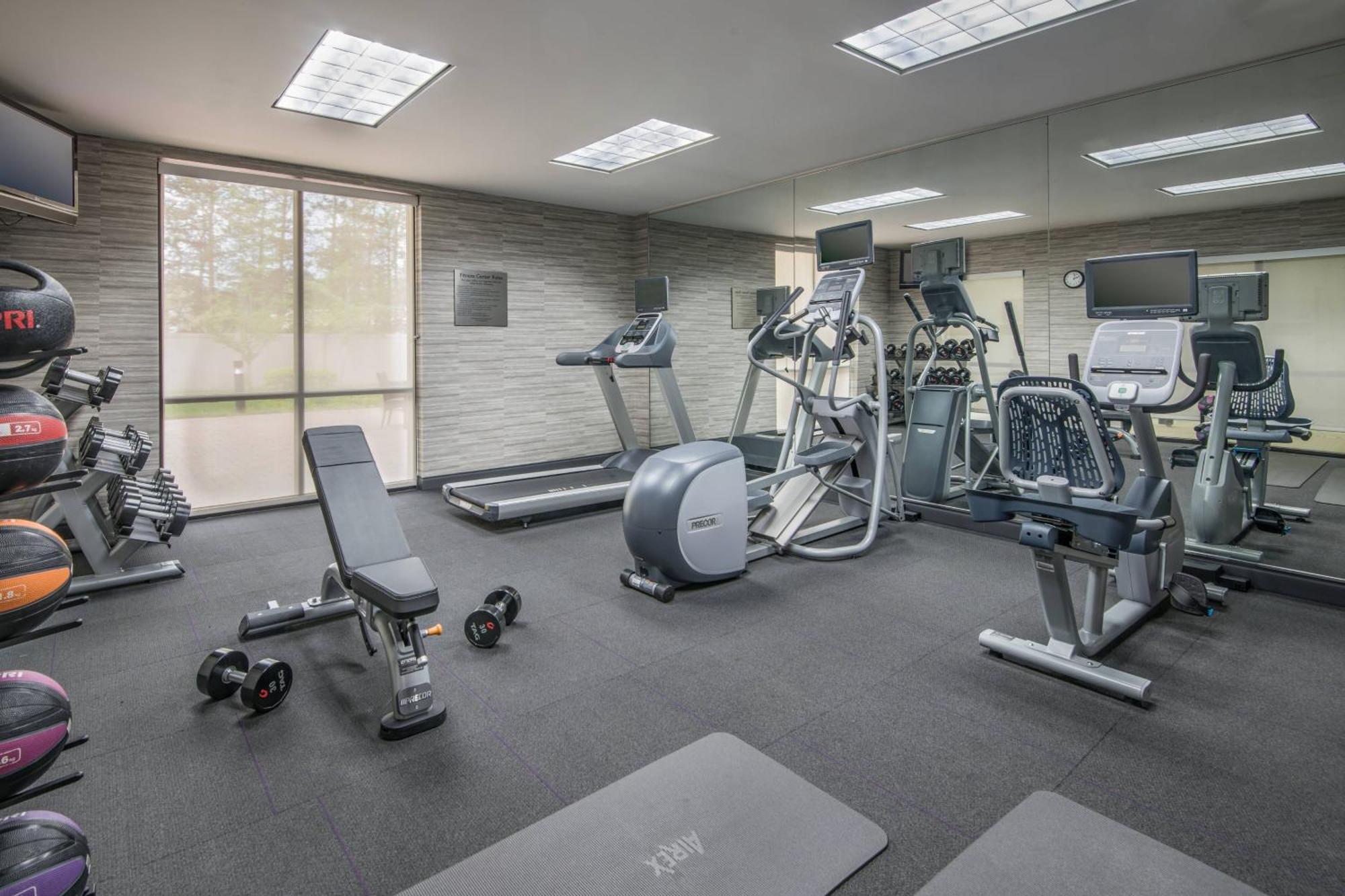 מלון Courtyard By Marriott וולדורף מראה חיצוני תמונה