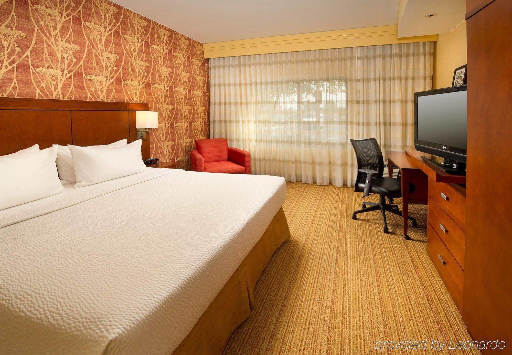 מלון Courtyard By Marriott וולדורף מראה חיצוני תמונה