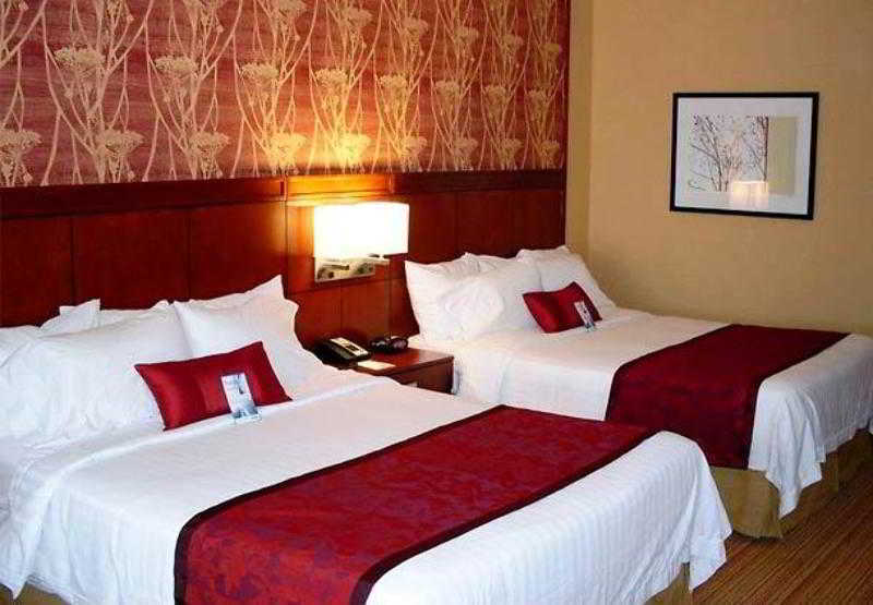 מלון Courtyard By Marriott וולדורף מראה חיצוני תמונה