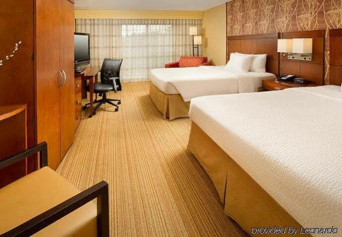 מלון Courtyard By Marriott וולדורף מראה חיצוני תמונה